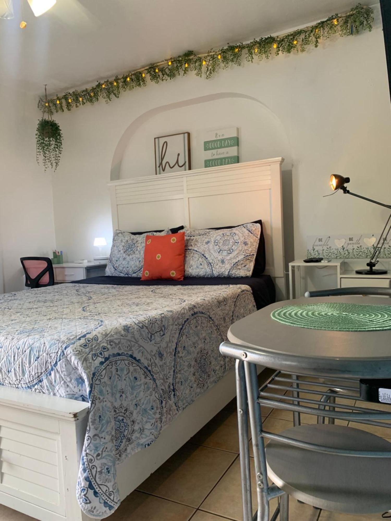 Mini Studio: 10 Min/Siesta Key/Private Entrance/ Sarasota Luaran gambar